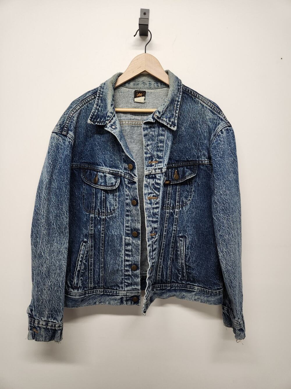Vintage Lee Rider Men's Acid Wash Denim Trucker Jacket, Sz XL. PATD-153438, USA